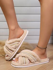 Chinelo feminino de bico aberto com estampa cruzada, felpudo, antiderrapante, para uso interno, elegante e sofisticado, ideal para todas as estações. - Caqui - Ver 3