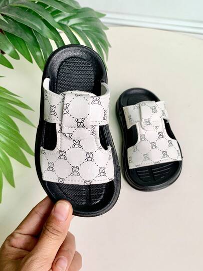 1-10 Years Old Unisex Fashion Casual Children's Summer Bear Slippers, Non-Slip Wear-Resistant Soft Bottom Comfortable Lightweight White Beach Slippers With Cute Bear Pattern For Boys And Girls Outdoor