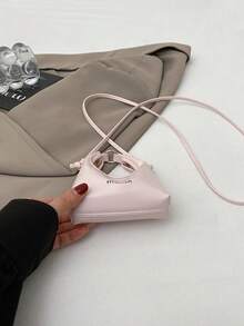 1个时尚可爱PU皮革字母装饰迷你手提包，可调节肩带，斜挎包，轻便多功能单肩包，适合年轻人/女孩/学生/青少年日常使用、购物和节日聚会。 - 彩色 - 查看 9