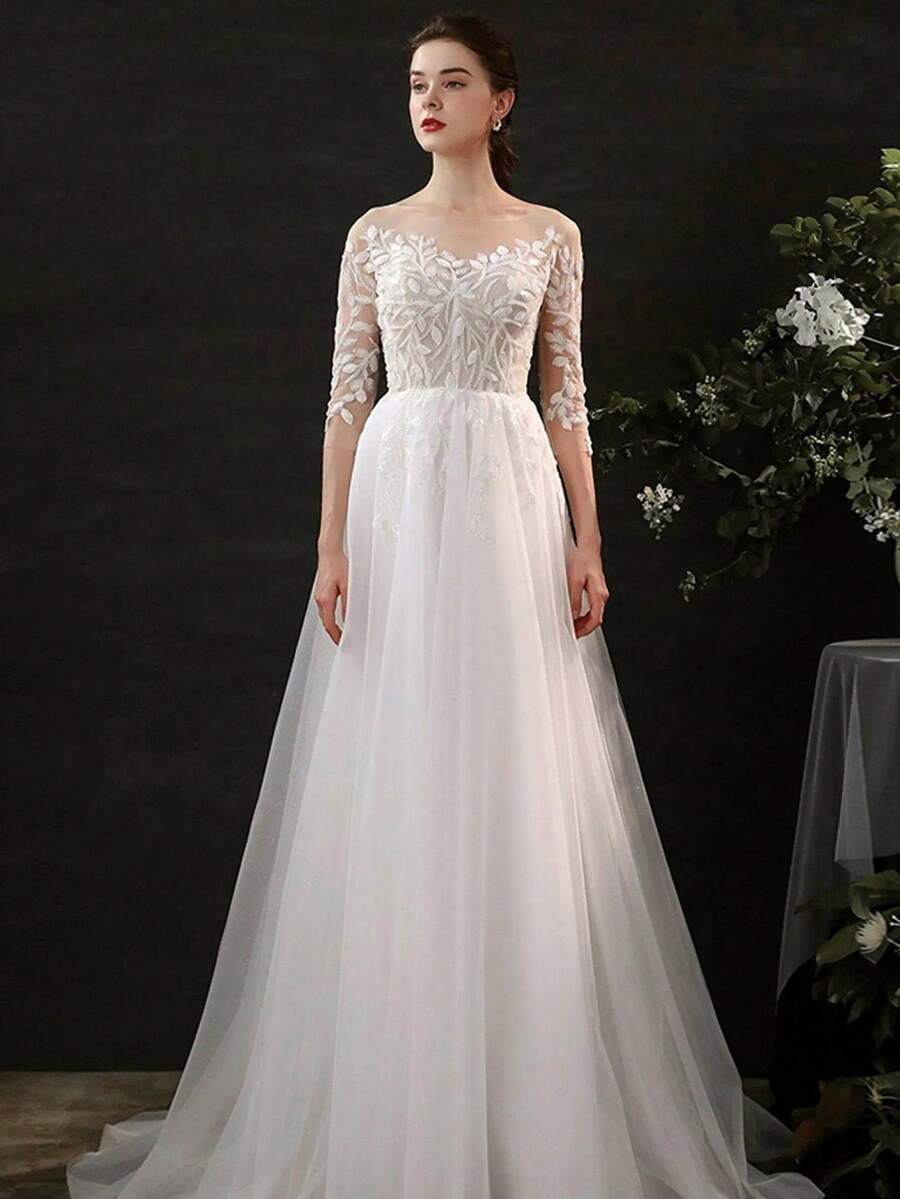 A-Line Lace Tulle Wedding Dress With Sweep-Brush Train – Elegant Bridal Gown For Weddings, Christmas Celebrations, Halloween Parties, Prom Nights & Birthday Occasions - 白色 - 查看 1