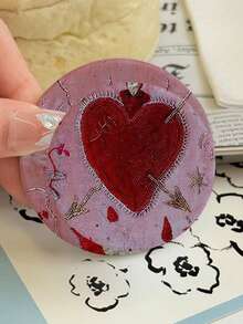 Heart-Shaped Retro Niche Flame Matte Folding Stand | Strong Adhesion, Adjustable, Stable Table-Attachment Tool For Desktop, Made Of Plastic Sold By Local - Multicolor - View 4