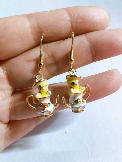 1 Pair Whimsical Teapot & Mouse Enamel Pendant Earrings - Elegant Vintage Style Women's Earrings, Gold-Tone, Suitable For Casual Wear, Unique Earrings