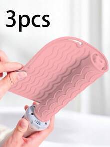 1 set di tappetini in silicone resistenti al calore, tappetino da viaggio portatile, adatto per piastre arricciacapelli, piastre per capelli, arricciacapelli, custodia da viaggio, strumenti per lo styling dei capelli, isolamento efficace, borsa portaoggetti con molletta, tappetino per arricciacapelli, facile da trasportare, essenziale per il ritorno a scuola, adatto per pettini, asciugacapelli, capelli, parrucchieri, viaggi, prodotti per lo styling dei capelli, strumenti per lo styling dei capelli, accessori per lo styling dei capelli, barbieri, attrezzature per lo styling dei capelli - Multicolore - Visualizzare 21