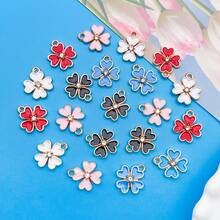 10个13x15毫米幸运四叶草吊坠 | 锌合金和珐琅玫瑰金设计，非常适合DIY手链、项链和耳环 - 彩色 - 查看 4