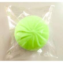 1个软绵绵的包子减压玩具 - 柔软挤压玩具 - 指尖玩具 - 史迪奇玩具 - 旅行玩具 - 课堂指尖玩具 - 迷你洗澡玩具 - 圣诞文具 - 生日礼物 - 完美礼物 - 彩色 - 查看 15