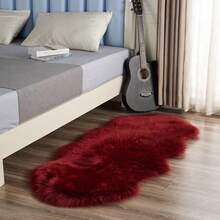 1pc Burgundy Plush Wavy Rug, Nordic Style Long Shaggy Runner Rug, Irregular Size With 1-5cm Trimming Error, Bedroom Bedside Mat, Christmas Gift, Bay Window Blanket, Soft Decorative Carpet, Bedroom Decor, Small Rug, Carpet, Home Decor, Living Room Rug, Living Room Small Rug, Bedroom Rug, Living Room Home Decor, Outdoor Rug, Washable Rug, Fleece Rug, Furry Rug, Autumn/Winter Rug - Burgundy - View 6