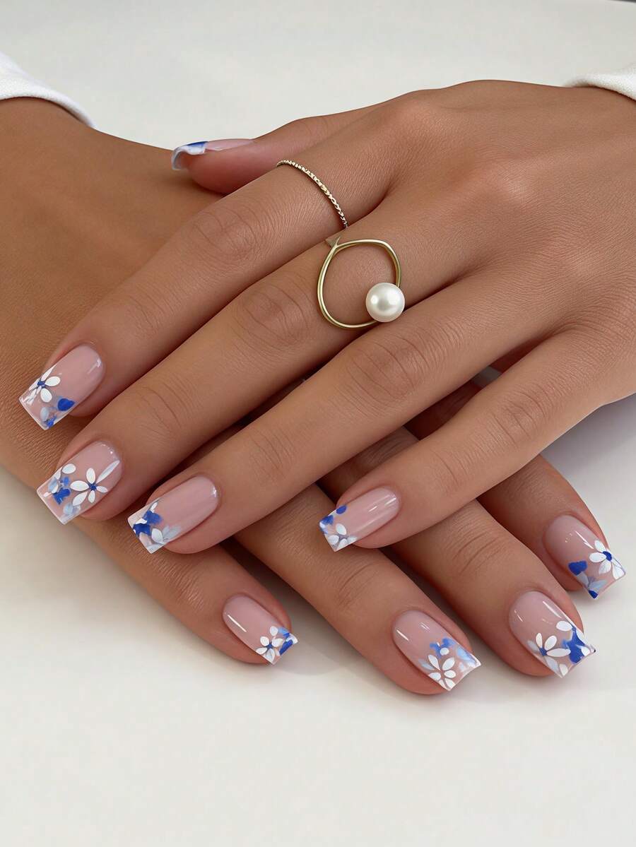 24片中号方形美甲贴片，优雅的蓝白花朵法式美甲，全覆盖式设计，为女性和女孩增添浪漫气息。内含1张粘合贴片和1个迷你指甲锉，适合春夏派对、办公室日常佩戴。假指甲胶水随机发货。美甲用品。 - 彩色 - 查看 1