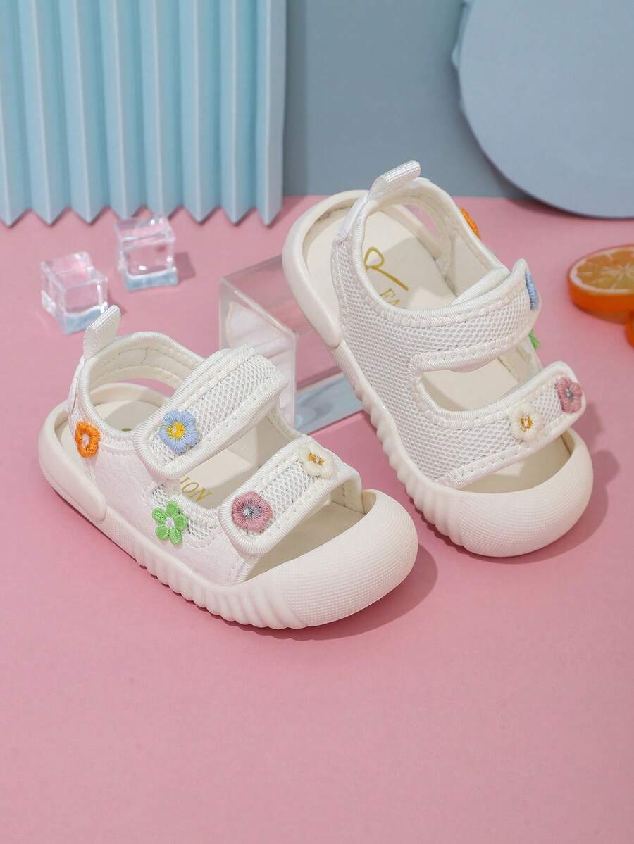 Toddler Fashion Versatile Soft Bottom Comfortable Closed-Toe Sandals, Cute Baby Walking Sandals For Beach & Holiday - Beige - View 1