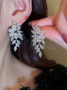 1 par de pendientes de lujo minimalistas con hoja de diamante de imitación, elegantes y de moda - Plateado - Ver 1