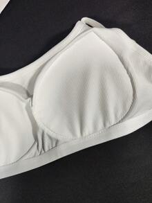 多功能U领白色性感简约吊带背心，修身透气外穿/内搭，露背时尚短款无袖上衣带胸垫，休闲运动背心 - 白色 - 查看 10