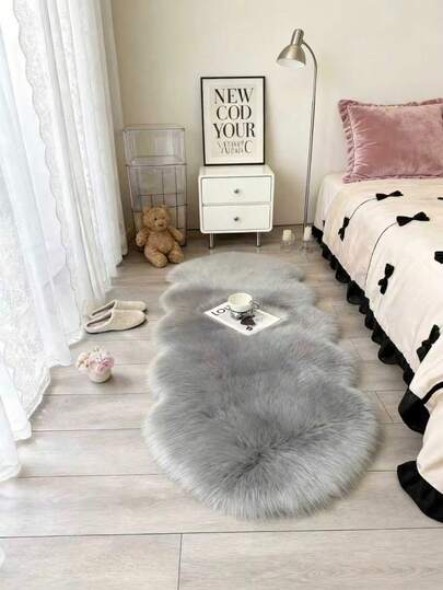 1pc Gray Wavy Faux Wool Decorative Carpet, Fluffy And Soft Texture, Suitable For Living Room, Bedroom, Study, Foyer, Dining Room, Laundry Room And Other Spaces, Skin-Friendly Material, Personalized And Fashionable Home Decor, Bedroom Carpet, Kitchen Carpet, Study Carpet, Living Room Carpet, Bathroom Carpet, All Season
