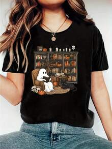 Halloween Series Reading on armchair with Black Cat &amp; Bookshelf Design - Casual Loose Fit Summer T-Shirt for adults, 100% Cotton, Machine Washable, adult Clothing, Nontransparent Material - Preto - Ver 1