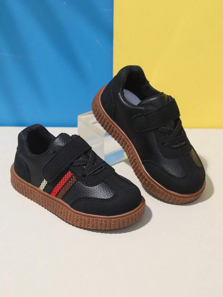 1 Pair New Soft Bottom Anti-Slip Flat Shoes, Fashion Novelty Classic Durable Toddler Boys' Sports Sneakers - Black - View 1