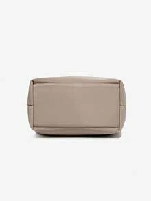 1个卡其色尼龙休闲手提包，轻便腋下包，可调节肩带，可斜挎或单肩背，时尚通勤包，适合通勤、聚会、休闲、日常、旅行、购物、校园等场合。可搭配T恤、衬衫、西装、休闲外套。 - 卡其色 - 查看 7