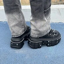 Gothic Vintage Style Women And Men Black Wedge Sneakers With Rivets Platform Lace-Up Street Chunky Shoes With Metal Decorations - Black - View 7