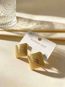 Stainless Steel Gold-Plated Square Texture Ear Studs, Low Allergenic, Nickel-Free, Women's Exaggerated Ear Studs, Thick Gold Women's Ear Studs, Fashionable Declaration Geometric Texture Lightweight Anti-Allergy Ear Studs, Retro Jewelry Dance Party Gifts - Multicolor - View 2