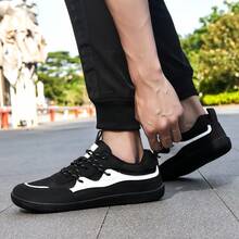 1双男士极简训练鞋，赤足休闲运动鞋，软底，超轻舒适 - 黑色 - 查看 5