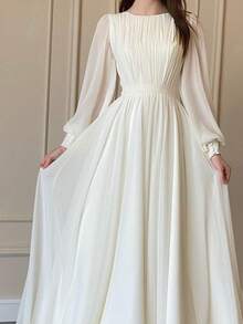 Fashion Lantern Pearl White Wedding Dress Round Neck Gown - trắng - Xem 1