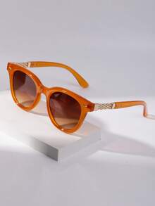 1 pièce Lunettes de mode rétro classiques à petite monture œil de chat, accessoires en métal, lunettes de mode punk minimalistes haut de gamme pour la plage, les fêtes de rue - Multicolore - Voir 5