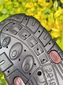 2026 Spring/Summer Men's Dual-Use Rhombus Pattern Beach Shoes, Polyurethane Material, Non-Slip, Breathable, Suitable For Beach, Youth, Autumn/Spring - Brown - View 10