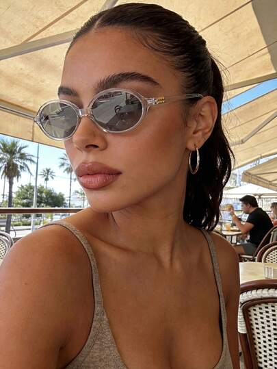 Photochromic Sunglasses Clear To Light Grey For Women Men, Retro Oval Plastic Frame Classic Fashion Glasses, UV & Blue Light Blocking Shades For Beach Travel Driving Computer Gaming Daily Wear