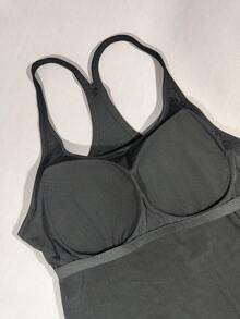 U领黑色露背吊带背心，修身透气，百搭易穿，时尚露背运动背心，带胸垫 - 黑色 - 查看 11