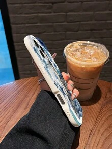 Paisaje marino con faro, medusas, estrellas, caballitos de mar y olas. Esta elegante funda es compatible con Samsung, Apple, OPPO, , etc. Fabricada en TPU flexible, resistente a golpes y arañazos, ofrece una excelente protección contra caídas y un agarre cómodo. Es un regalo ideal para familiares, amigos y seres queridos, ideal para festivales, fundas para iPhone, San Valentín y artículos de . - Blanco - Ver 5