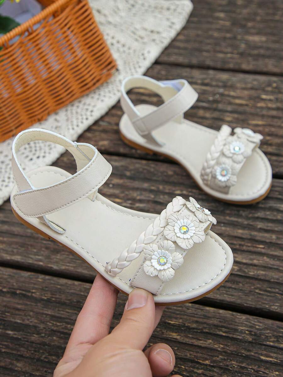 1 Pair Girls' Summer Sandals, Fashionable Floral Solid Color Minimalist Casual Hook And Loop Daily School Beach Sandals, Soft Bottom Comfortable Breathable Lightweight Open Toe Flat Sandals For Girls - White - View 1