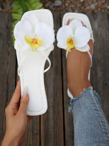 Màu cam và trắng