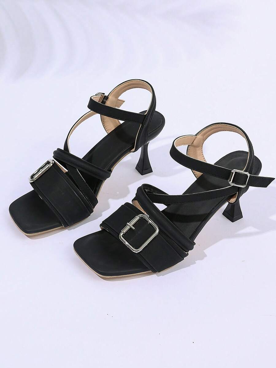 方形搭扣中跟凉鞋 - 黑色多带凉鞋，现代简约都市风格 - 黑色 - 查看 1