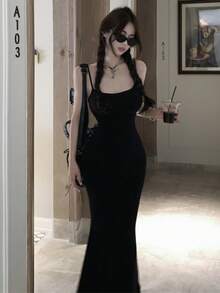 Butterfly Hollow Out Backless Camisole Dress, Slim Fit Waist Cinched Bodycon Dress For Women, Spring/Summer - Black - View 4