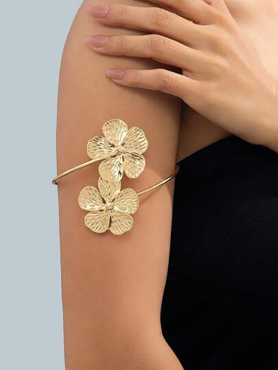 1pc Fashionable Floral Arm Cuff, Exaggerated Metal Petal Open Bracelet For Women, Suitable For Daily Wear, Beach Vacation, Summer