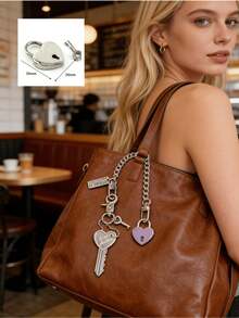 قفل على شكل حرف U مع مفتاح، قفل حقيبة السفر، قفل صغير متعدد الألوان، قفل معدني معلق من نوع فيبويند، قفل حقيبة السفر، قفل مغطى بالبلاستيك ذو مفتاح نحاسي، مناسب للحقائب والحقائب الظهرية والصناديق وحقائب الكمبيوتر المحمول، كما أنه مناسب لتزيين حقائب الهوبو - متعدد الألوان - مشاهدة 6