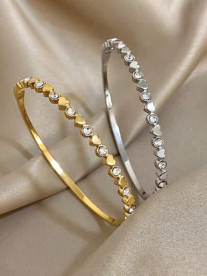 Camhanno A Classic, Timeless Stainless Steel Heart Bracelet, Suitable For Women To Wear In Daily Life, And A Jewelry Gift For Moms Or Girlfriends.