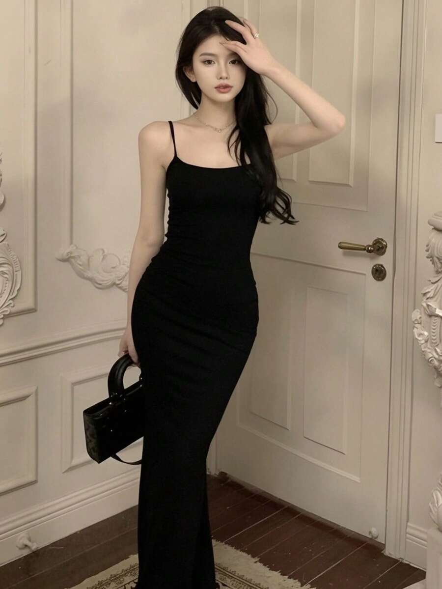 紧身包臀吊带连衣裙，修身鱼尾裙摆，优雅法式夏季性感夜店风黑色连衣裙 - 黑色 - 查看 1