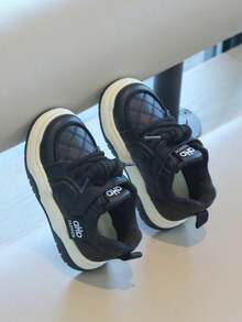 儿童经典条纹休闲运动鞋 – 可调节魔术贴搭扣，人造革鞋面，轻便鞋底，时尚日常及上学幼儿鞋履 - 黑色 - 查看 5