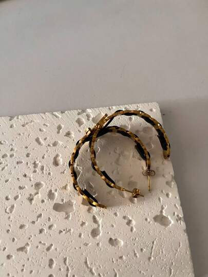 Elegant Letter Vintage Titanium Steel Non-Fading Earrings, Luxurious High-End Everyday Earrings