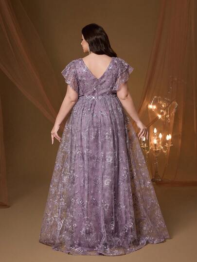 فستان ماكسي أنيق للمرأة ذات الحجم الكبير من التول الأرجواني بياقة قلب مطرز بالخرز اللؤلؤي وأكمام مكشكشة مطرزة بالزهور، مناسب لحفلات الزفاف والسهرات والمناسبات الرسمية في الربيع والصيف