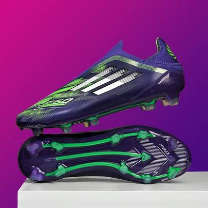 Men's Football Shoes, Very Non-Slip, Comfortable For Women. Suitable For Outdoor Sports