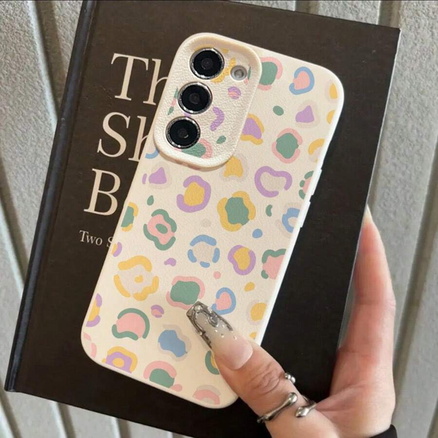 1pc TPU Material Sweet Macaron Leopard Pattern Fashionable Phone Case Compatible With Samsung/A05s/A12/A13/A14/4G/A15/A21s/A23/A25/A32/5G/A34/A35/A50s/A51/A52/A53/A54/A55/A71/A72/A73/S10/S20FE/S20Ultra/S21Ultra/S22/S22Plus/S23/S24, /10C/12C/Note10/11/12/13/ProPlus/Note8/9Pro, Full Coverage Anti-Drop Soft Shell Phone Protective Cover - White - View 1