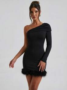 Vestido negro de Body ceñido con decoración de plumas, manga larga única, diseño asimétrico de hombros descubiertos, que estiliza la cintura, de tela suave y elástica, color negro sólido y clásico. Estilo sexy y cautivador, perfecto para citas, fiestas, discotecas, de moda para salidas de primavera/otoño, adecuado para fiestas de fin de año y Año Nuevo - Negro - Ver 3