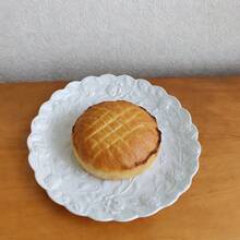 8.2英寸浮雕玫瑰图案餐盘，白色陶瓷餐盘，适合餐厅和家庭使用，可用洗碗机清洗 - 白色 - 查看 10