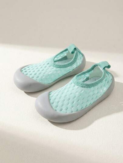 1 Pair Girls' Green Fashionable Fresh Cute Mesh Water Shoes With Round Toe, Soft And Flat Bottom, Comfortable, Breathable, Lightweight And Casual Baby Shoes, Suitable For Daily Indoor Activities, Holiday, Summer Beach Vacations And Wading Outfits, Spring And Summer