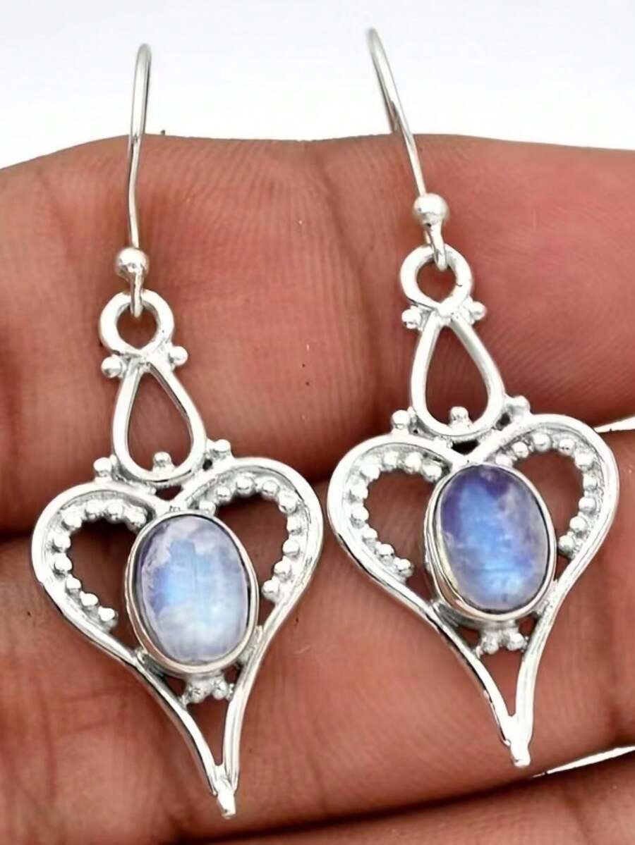 一对简约优雅时尚心形吊坠耳环，搭配椭圆形仿月光石，适合女性日常佩戴、情人节、约会、旅行，是馈赠佳品。 - 銀色 - 查看 1