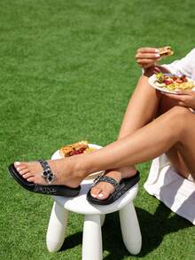 2026 New Spring/Summer Fashion Elegant Wide Width Women Shoes, Ladies Sandals Slippers Home Shoes With Black Crystal Rhinestone Embellished Uppers, Women Flip Flops, Black Thick Sole Sandals Slippers Wedding Party Shoes, Gift For Girlfriend, Best Friend, Festival, Ramadan, Valentine's Day - Black - View 6