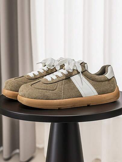 Zapatillas casuales para hombre 2026 Nuevas planas, suaves y cómodas, de corte bajo, puntera redonda, con cordones, estilo retro, cómodas zapatillas de entrenamiento para hombre de corte bajo, estilo retro, para deportes al aire libre, cómodas zapatillas de hombre con efecto color block, de corte bajo, estilo campus, cómodas zapatillas de hombre