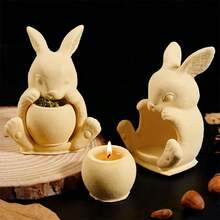 Set de 2 moldes de silicona de resina con textura de peluche en forma de conejo y soporte de vela redondo - Adecuado para hacer velas, yeso, arcilla, cemento y concreto. Diseño creativo de conejito de Pascua para manualidades, joyero, decoración del hogar con gestos de conejo de peluche - Juego de 2 figuras de conejo de peluche y molde para candelabro redondo. - Ver 10
