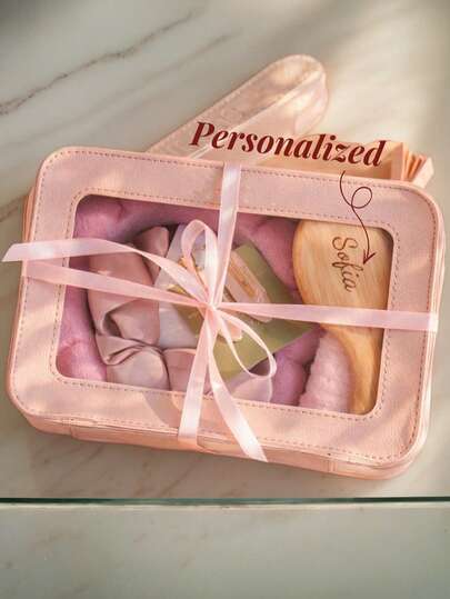 1 set Peigne à cheveux élégant personnalisé - Nom et texte personnalisés, 8 pièces/set comprenant un serre-tête, des pinces à cheveux, un peigne, un élastique à cheveux et un bracelet. Ensemble de beauté portable de voyage. Peigne à cheveux mode personnalisé. Ensembles cadeaux personnalisés pour la Fête des Mères, la Saint-Valentin, les remises de diplômes et les anniversaires.