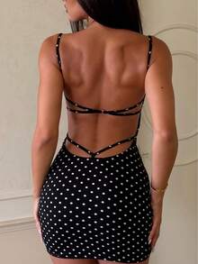 波点吊带紧身迷你连衣裙，性感交叉露背修身短裙 - 黑色 - 查看 2