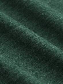 "Human Rights Ally" Rainbow Pride Vintage Tee | Retro Typography Graphic Shirt For LGBTQ+ Supporters & Activists | Unisex Streetwear, Soft Cotton Casual Top - 綠色 - 查看 3